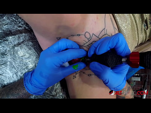 ❤️ Ekstreme tatuita varmulo Sully Savage ricevis tatuon sur sia klitoro ❤ Faka video  ĉe porno eo.nullscripts.top ❌️